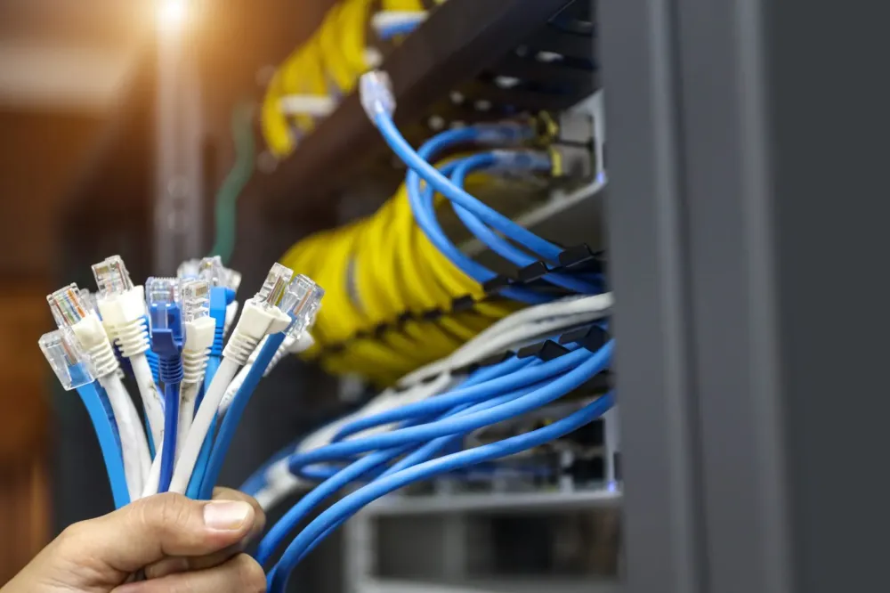 cablage réseaux informatiqueswebp